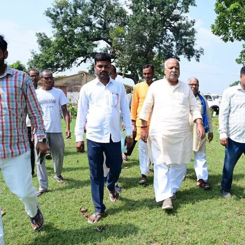 गोमती नदी पर 38.8 करोड़ से बनेगा पुल:अयोध्या-अमेठी के गांवों की कनेक्टिविटी होगी बेहतर; अभी नाव से नदी पार करते हैं ग्रामीण