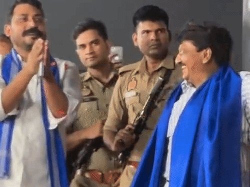 26 अक्टूबर को प्रयागराज आएंगे नगीना सांसद चंद्रशेखर आजाद:फूलपुर में होगा बूथ कार्यकर्ता सम्मेलन, 2027 की रणनीतियों पर करेंगे चर्चा