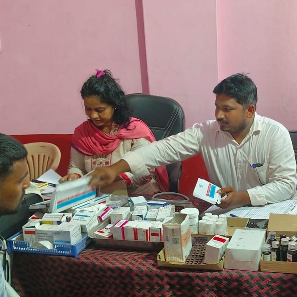 अयोध्या के 37 पीएचसी पर लगा आरोग्य मेला:1632 मरीजों को मिला उपचार, बुखार, पेट संबंधी बीमारी और सांस मरीजों की भरमार