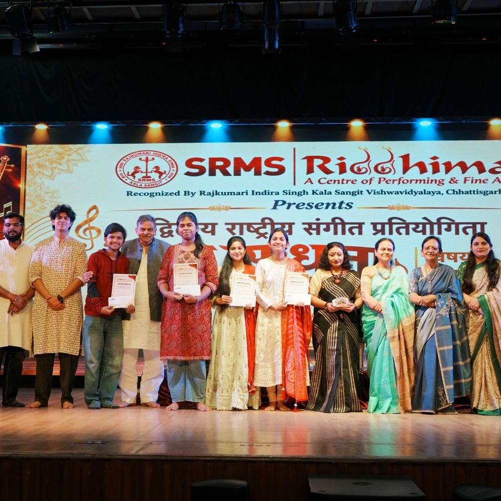 बरेली में राष्ट्रीय संगीत प्रतियोगिता:मानवी त्यागी ने पहला स्थान पाया, रेखांकन प्रतियोगिता के विजेता भी सम्मानित