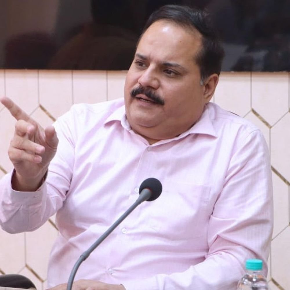 सोशल मीडिया पर चल रही खबरों पर आयोग का खंडन:नियम और कानून के दायरे में रह कर पारदर्शी तरीके से पूरी की गई एसआईआर की प्रक्रिया