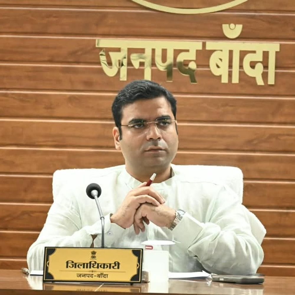 233 वाहनों के लंबित मामलों पर कार्रवाई के निर्देश:कनवारा समेत छह जगह अवैध खनन की जांच होगी, बालू-मौरंग के स्टॉक की रिपोर्ट 10 कार्य दिवस में मांगी