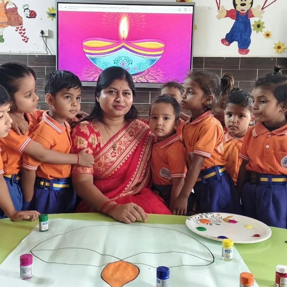 गोरखपुर में दीपोत्सव की तैयारी:रत्ना सिंह ने कहा- दीपावली त्योहार के साथ हमारी संस्कृति और परंपरा का प्रतीक