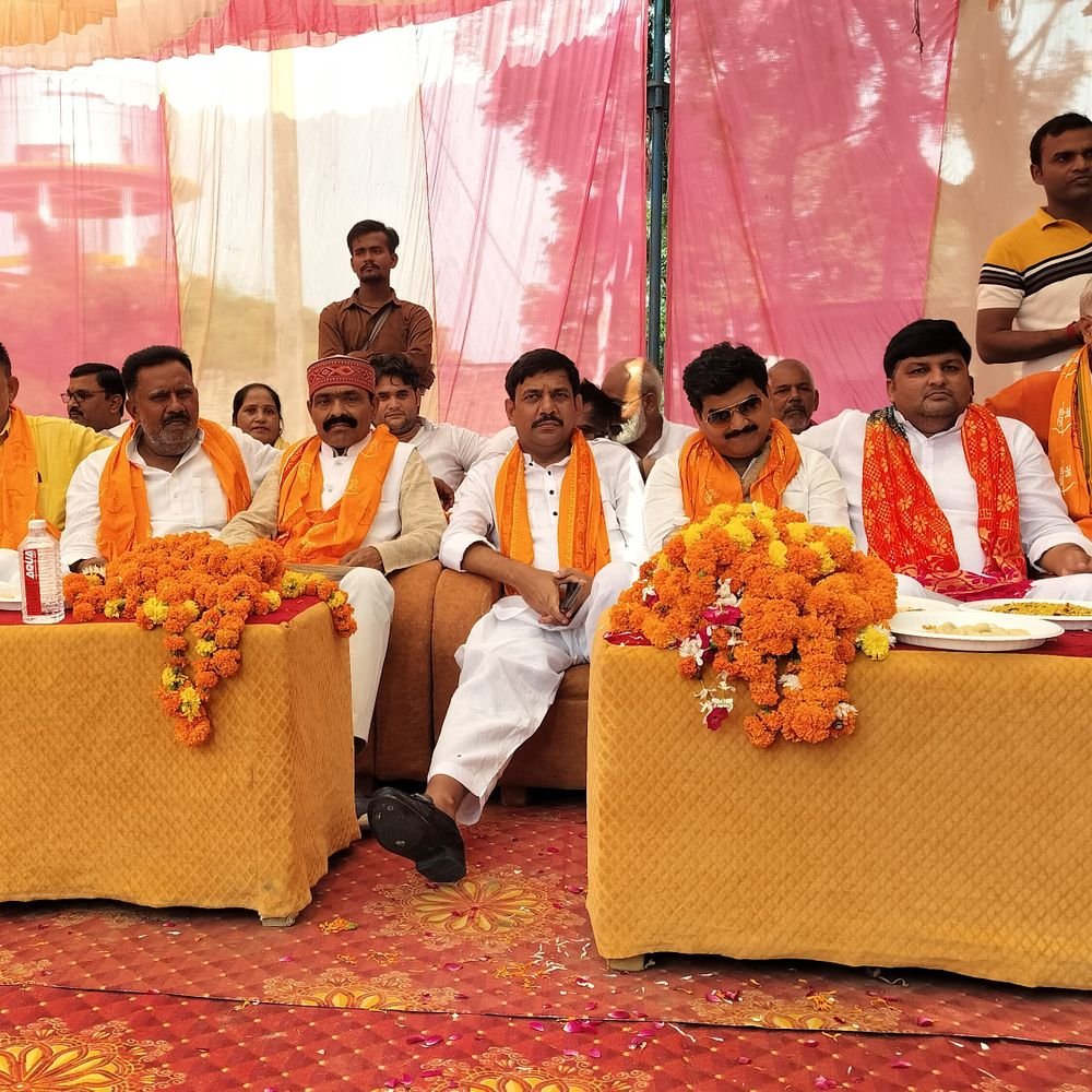 पूर्व विधायक गोरखनाथ बोले-जहर पी लूंगा मिल्कीपुर के लिए:अयोध्या में आंगनबाड़ी केंद्र का उद्घाटन करने पहुंचे थे, प्रशासन ने रोका