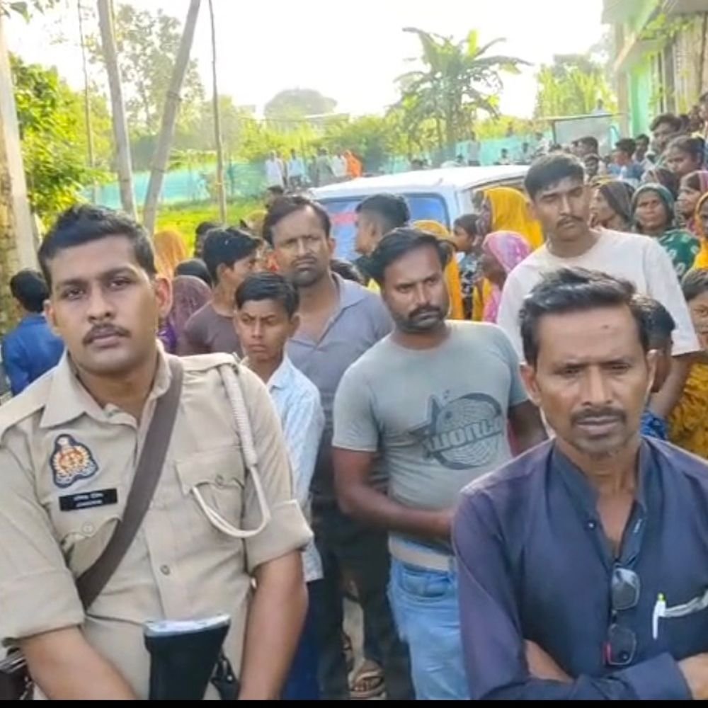 लखीमपुर में विवाहिता का शव फंदे से लटका मिला:मायके वालों ने पति, ससुर और देवर पर दहेज उत्पीड़न व हत्या का आरोप लगाया
