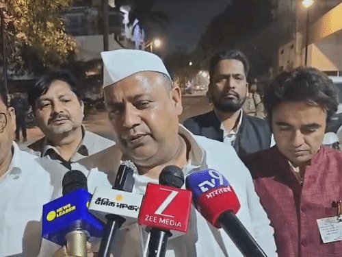 MLC चुनाव में हार के बाद बोले सपा प्रत्याशी दानिश:शुरू से ही लूटा गया चुनाव, 30% फर्जी वोटर बनाकर की गई लोकतंत्र की हत्या