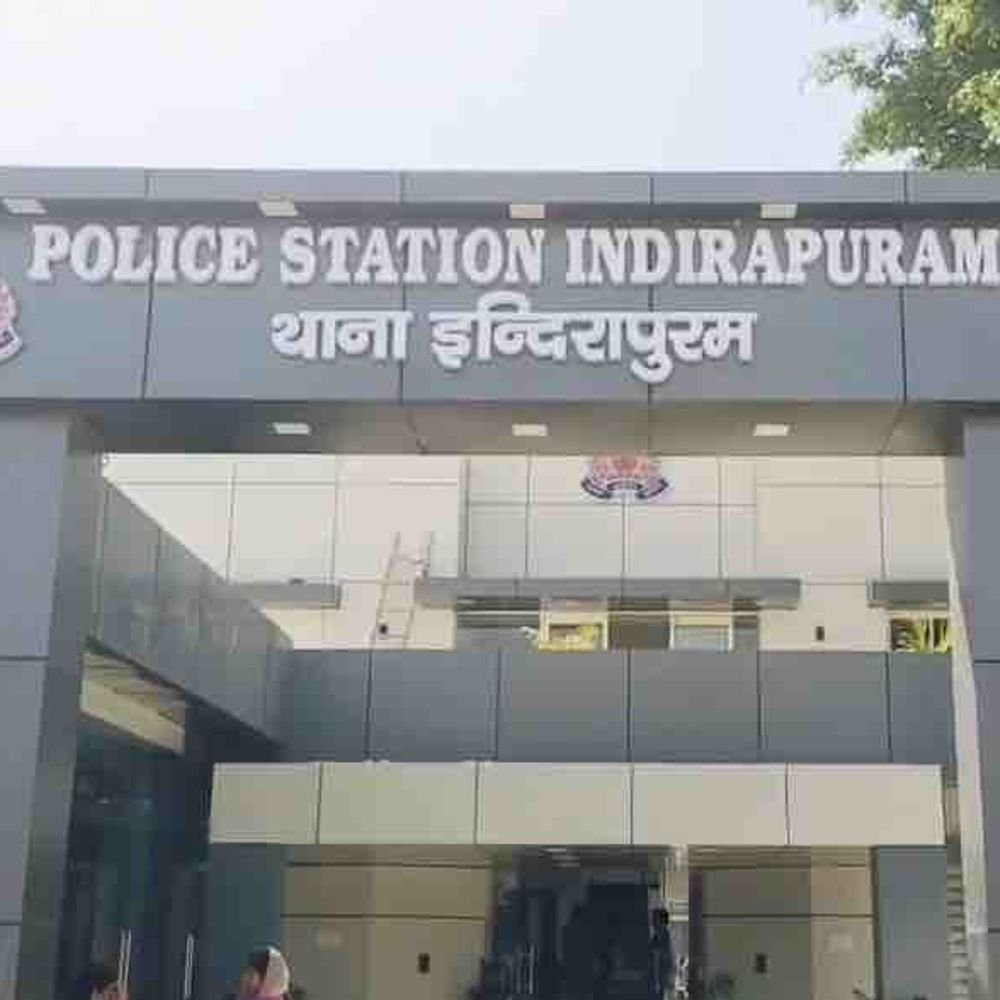 दहेज मांगने का आरोप, पति समेत 3 पर केस:बैंक अधिकारी की शिकायत पर ससुराल के लोगों पर मुकदमा दर्ज