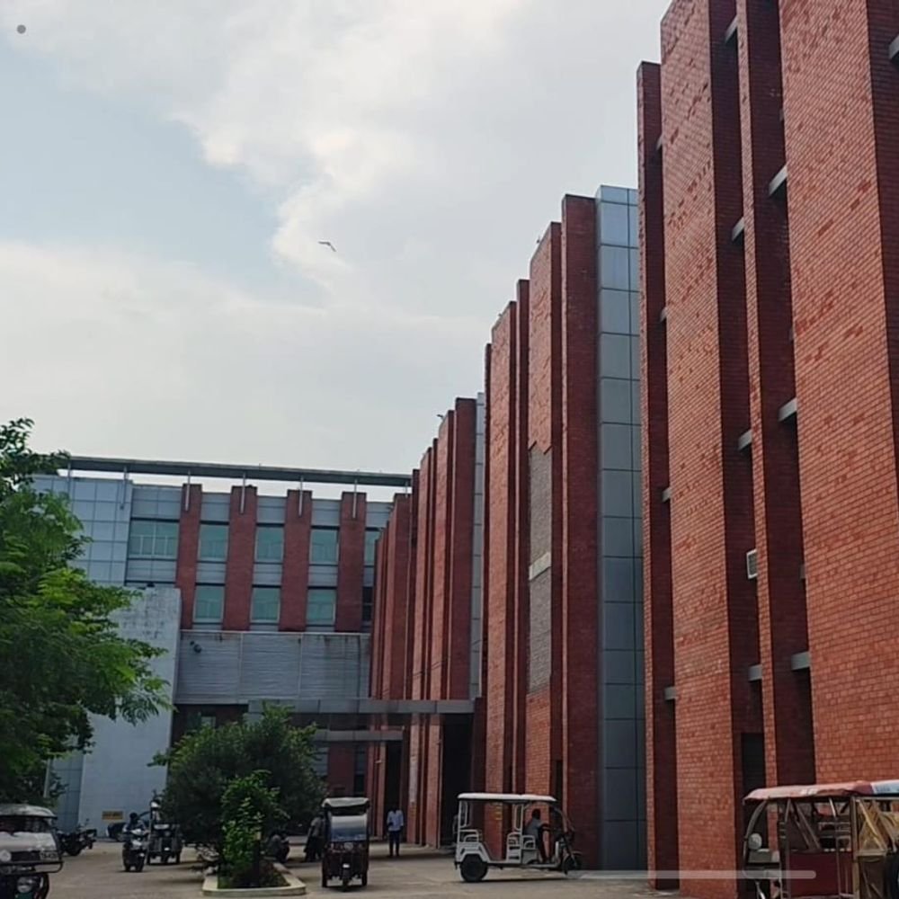 टांडा एमसीएच विंग निजी हाथों में सौंपने की तैयारी:मरीजों को मिलेंगी विशेषज्ञ और सुपरस्पेशियलिटी सेवाएं, 30 साल निजी हाथों में रहेगा संचालन