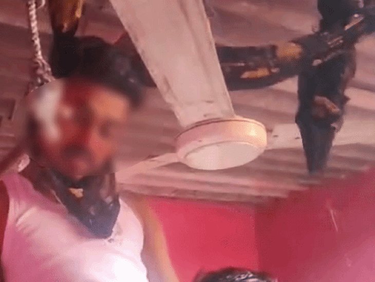 झांसी में फांसी झूले युवक को पुलिस ने बचाया:15 हजार का कर्ज चुकाने के लिए मां से मांगे थे रुपए, नहीं मिले तो उठाया कदम