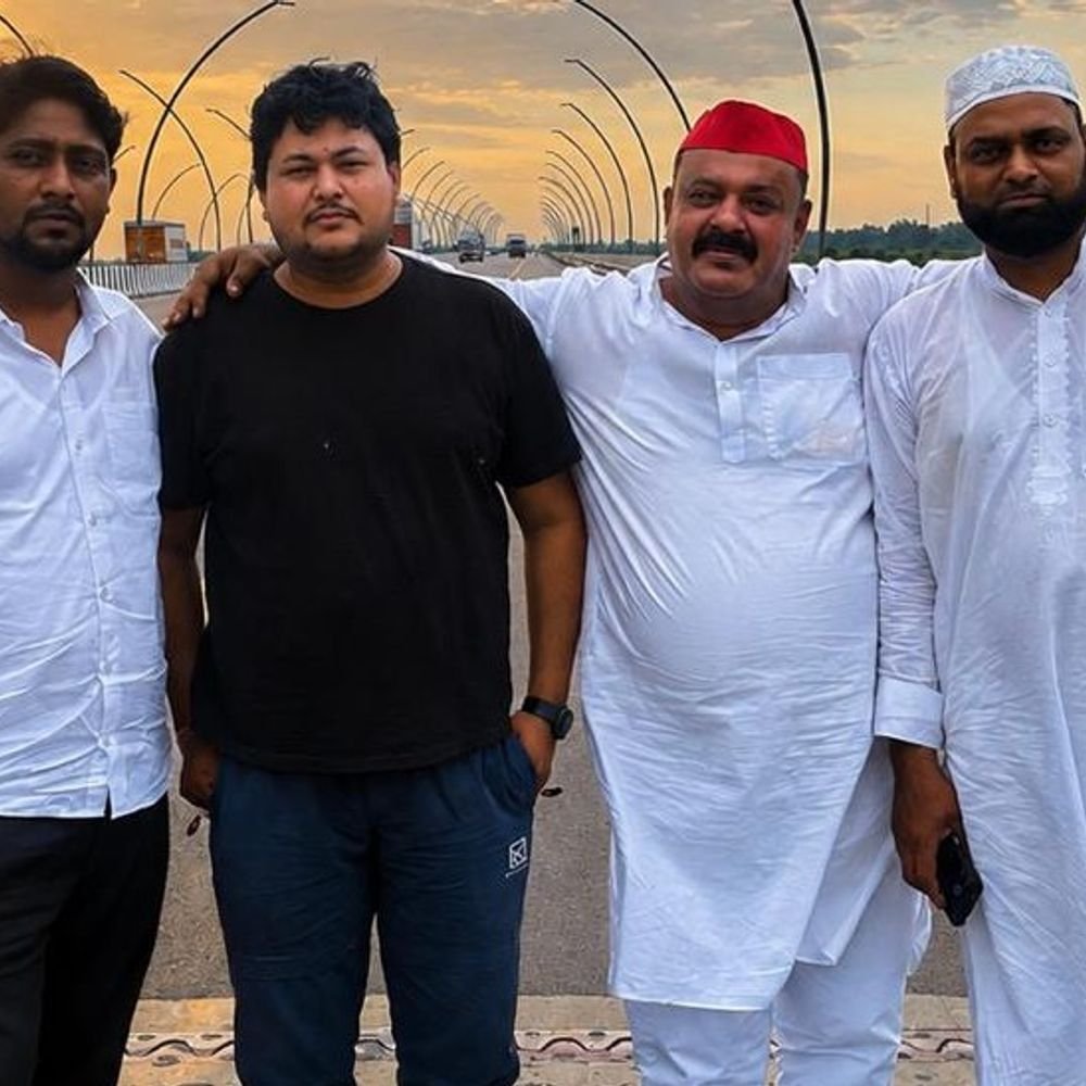सपा नेता हेमंत राघव के परिवार पर जानलेवा हमला:अखिलेश यादव ने एसपी से बात कर निष्पक्ष जांच के निर्देश दिए