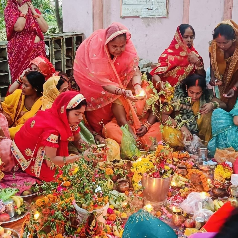 बर्रा में महिलाओं ने रखा निर्जला 'जिउतिया' व्रत:विधि-विधान से की भगवान जीमूतवाहन की पूजा