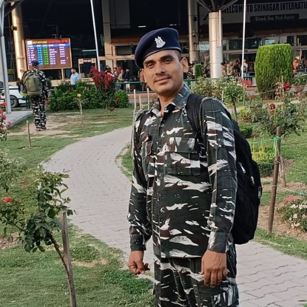 गाजीपुर में CRPF जवान को ट्रेलर ने कुचला, मौत:एक दिन की छुट्टी लेकर घर आया था, भवानीपुर कट के पास हादसा