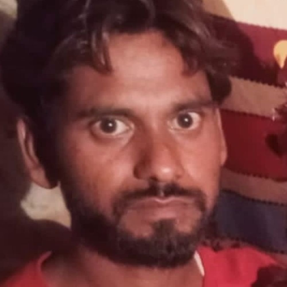 लखनऊ में युवक ने पेड़ से लटककर सुसाइड किया:आम के बाग में शव लटका मिला, पुलिस ने पोस्टमॉर्टम के लिए भेजा