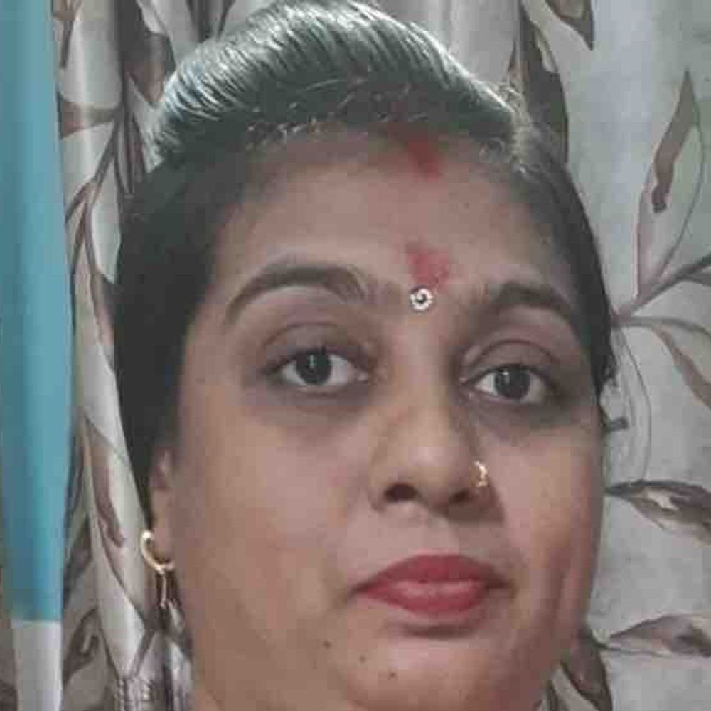 रामपुर में सिलबट्टे से कूचकर पत्नी की हत्या:सिर पर किए ताबड़तोड़ वार, बच्चों को शव के साथ कमरे में बंद कर भागा पति