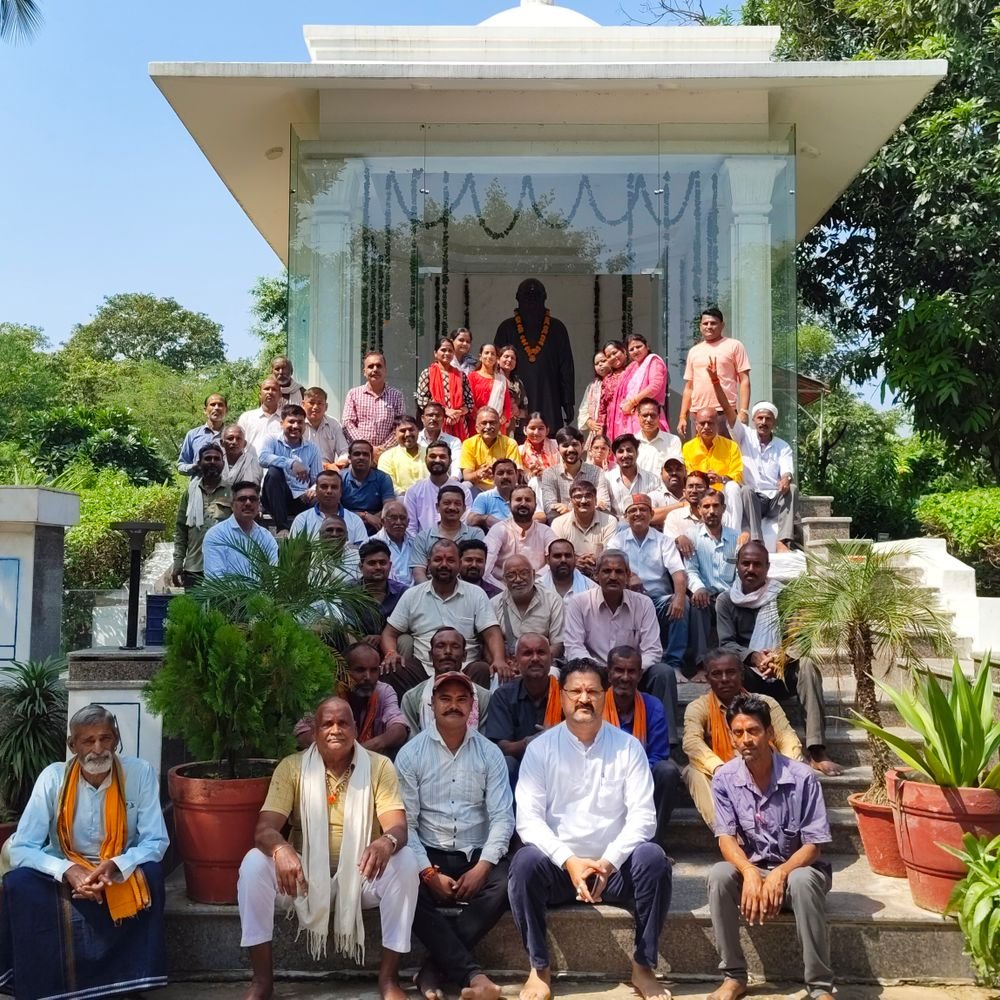 दीनदयाल शोध संस्थान में 'ग्रामोदय पखवाड़ा':महापुरुषों की जयंती पर सुंदरकांड पाठ, स्वच्छता पर चर्चा की