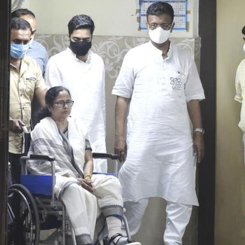 शुभेंदु बोले-ममता ने पांव में फ्रैक्चर का बहाना किया था:दावा- मेडिकल रिपोर्ट में ऐसा कुछ नहीं; 2021 चुनावों में TMC को सबसे बड़ी जीत मिली थी