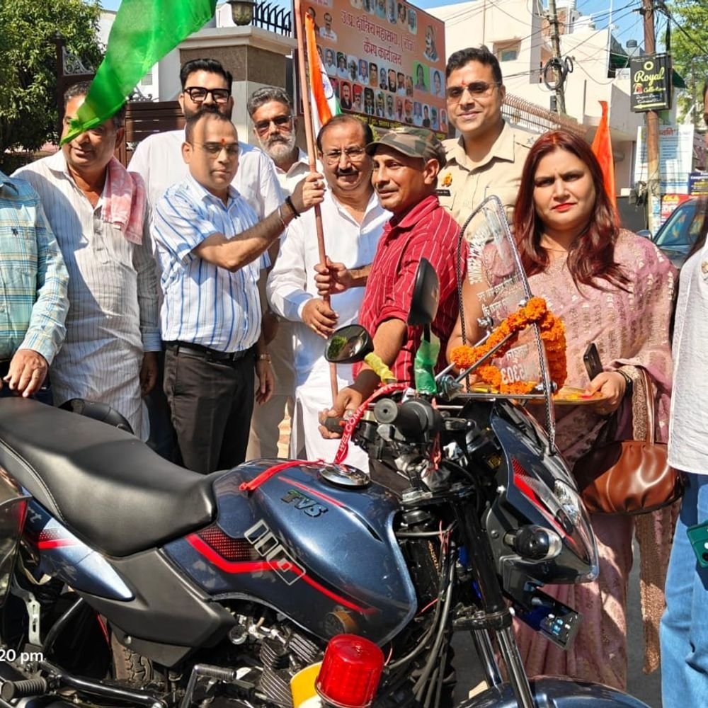 सहारनपुर में बाइक एंबुलेंस सेवा शुरू:भीड़भाड़ वाले इलाकों में घायलों तक जल्द पहुंचेगी मेडिकल टीम, मिलेगी प्राथमिक सहायता