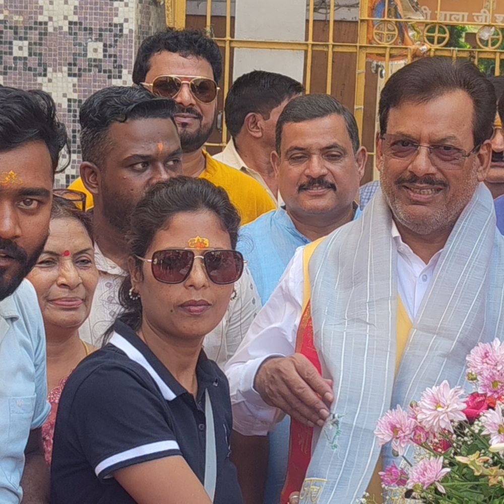 भूतनाथ मंदिर में स्वच्छता अभियान चला:विधायक बोले- स्वच्छता स्वस्थ समाज की आधारशिला, जनभागीदारी बढ़ाने पर दिया जोर