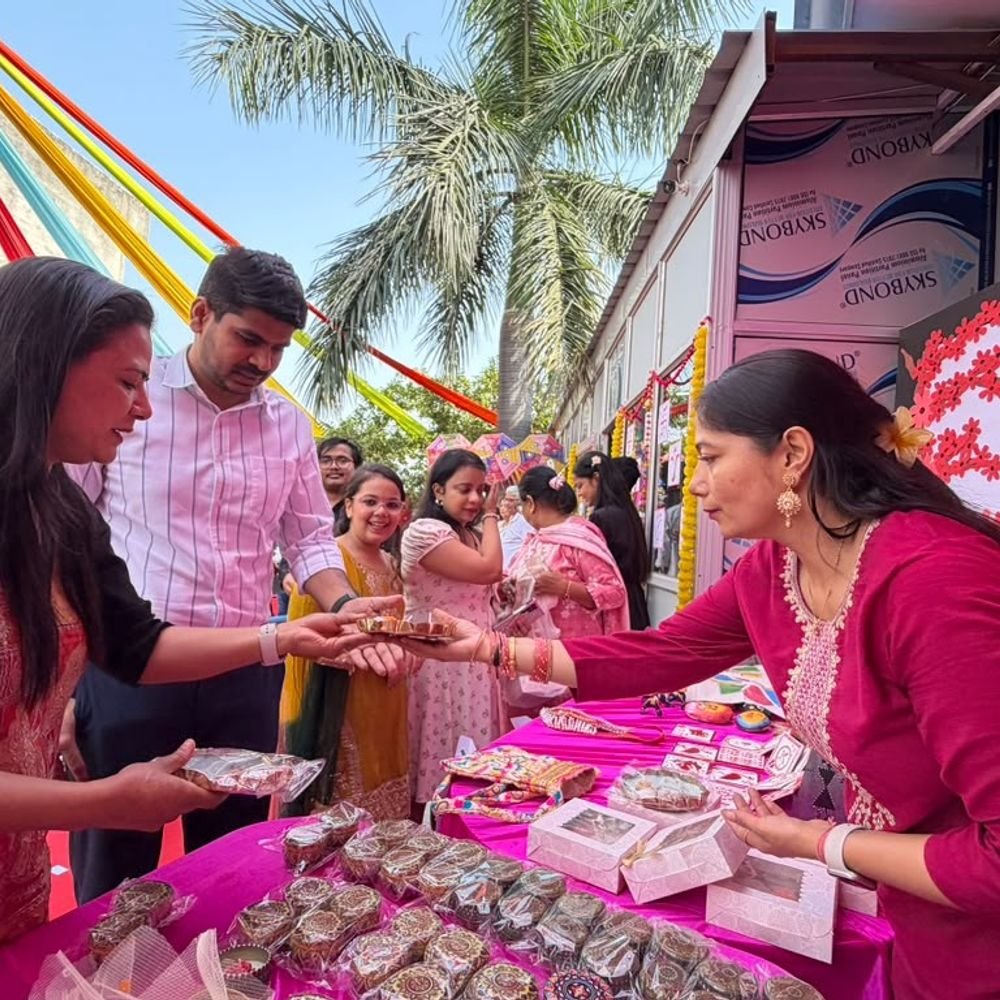 नींव शक्ति संस्थान द्वारा आयोजित हुनर हाट:गाजियाबाद में दीपावली पर विशेष बच्चों के हुनर और आत्मनिर्भरता का उत्सव