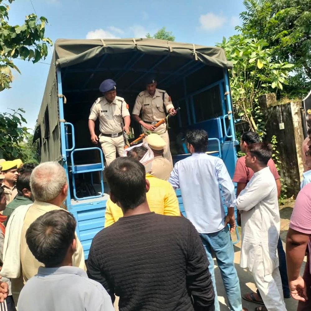 CRPF जवान का इलाज के दौरान निधन:सैन्य सम्मान के साथ हुआ अंतिम संस्कार, अयोध्या राम जन्मभूमि की सुरक्षा में थे तैनात