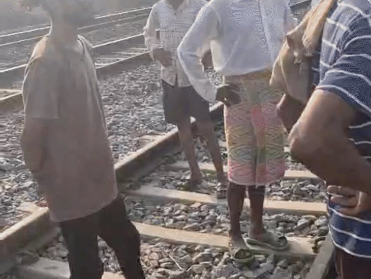 ट्रेन की चेपट में आईं 110 साल की महिला, मौत:लखनऊ में रेलवे क्रॉसिंग के पास टहलते समय हादसा, मौके पर हो तोड़ा दम