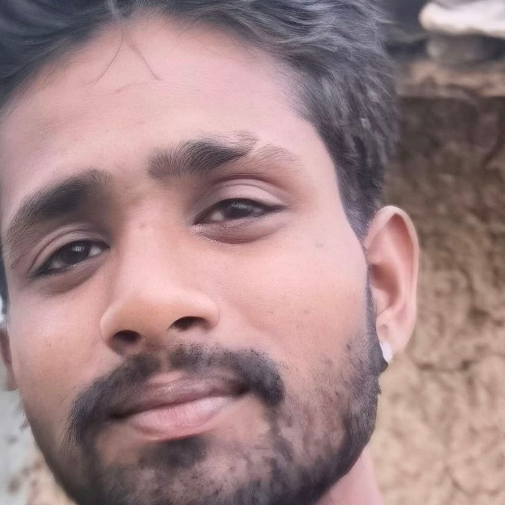 बांदा में युवक ने फंदा लगाकर जान दी:मजदूरी से चलता था परिवार, पत्नी बोली- आर्थिक तंगी से परेशान रहते थे पति