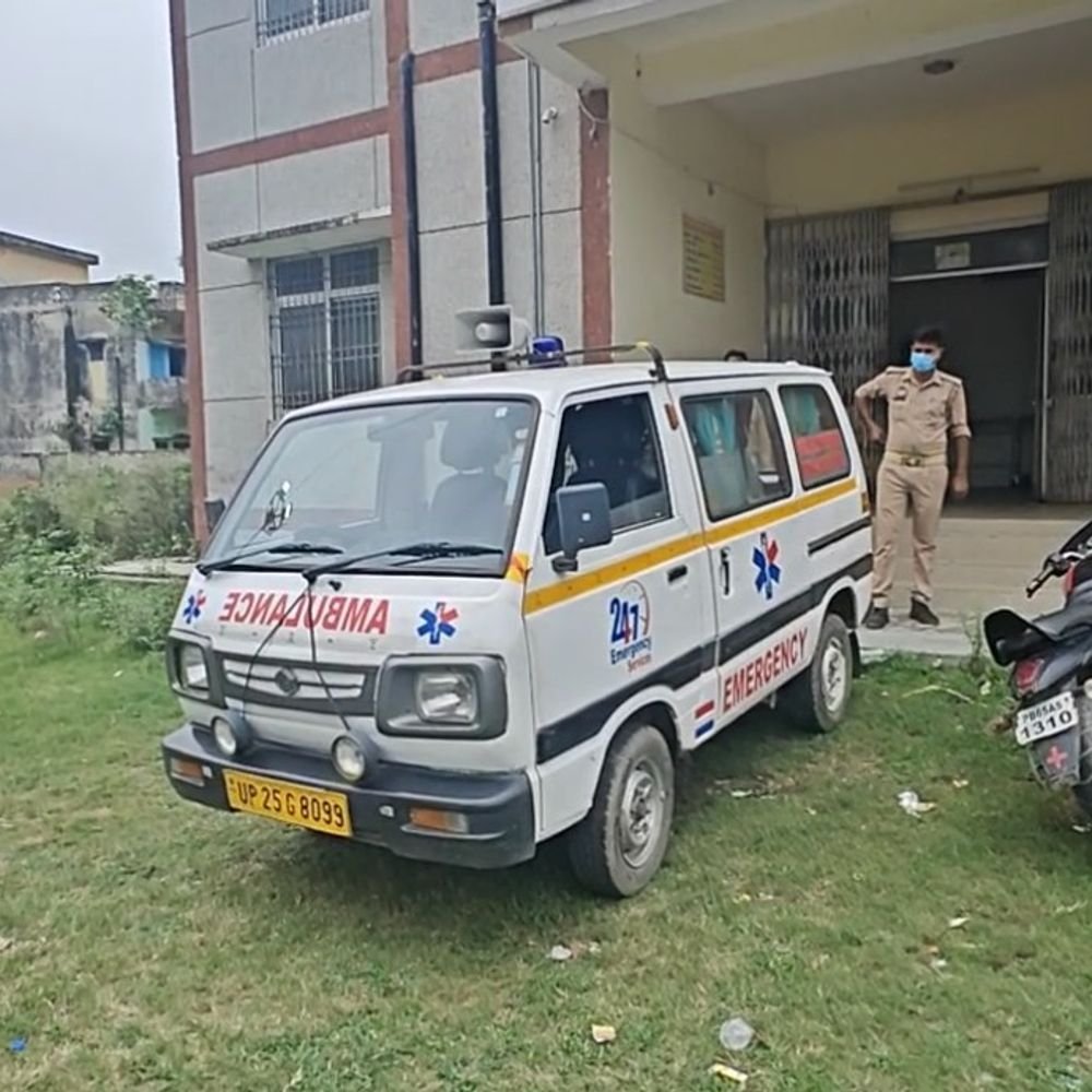 पीलीभीत में करंट लगने पर महिला की मौत:घर के बाहर टूटा बिजली के तार लटक रहा था, जांच जारी