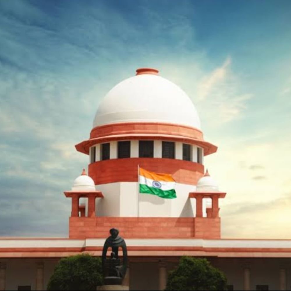 न्यूज पब्लिशर्स की याचिका पर केंद्र को नोटिस:21 मीडिया ग्रुप सुप्रीम कोर्ट पहुंचे, कहा- डेटा प्रोटेक्शन कानून से खबरों की रिपोर्टिंग करना मुश्किल होगा