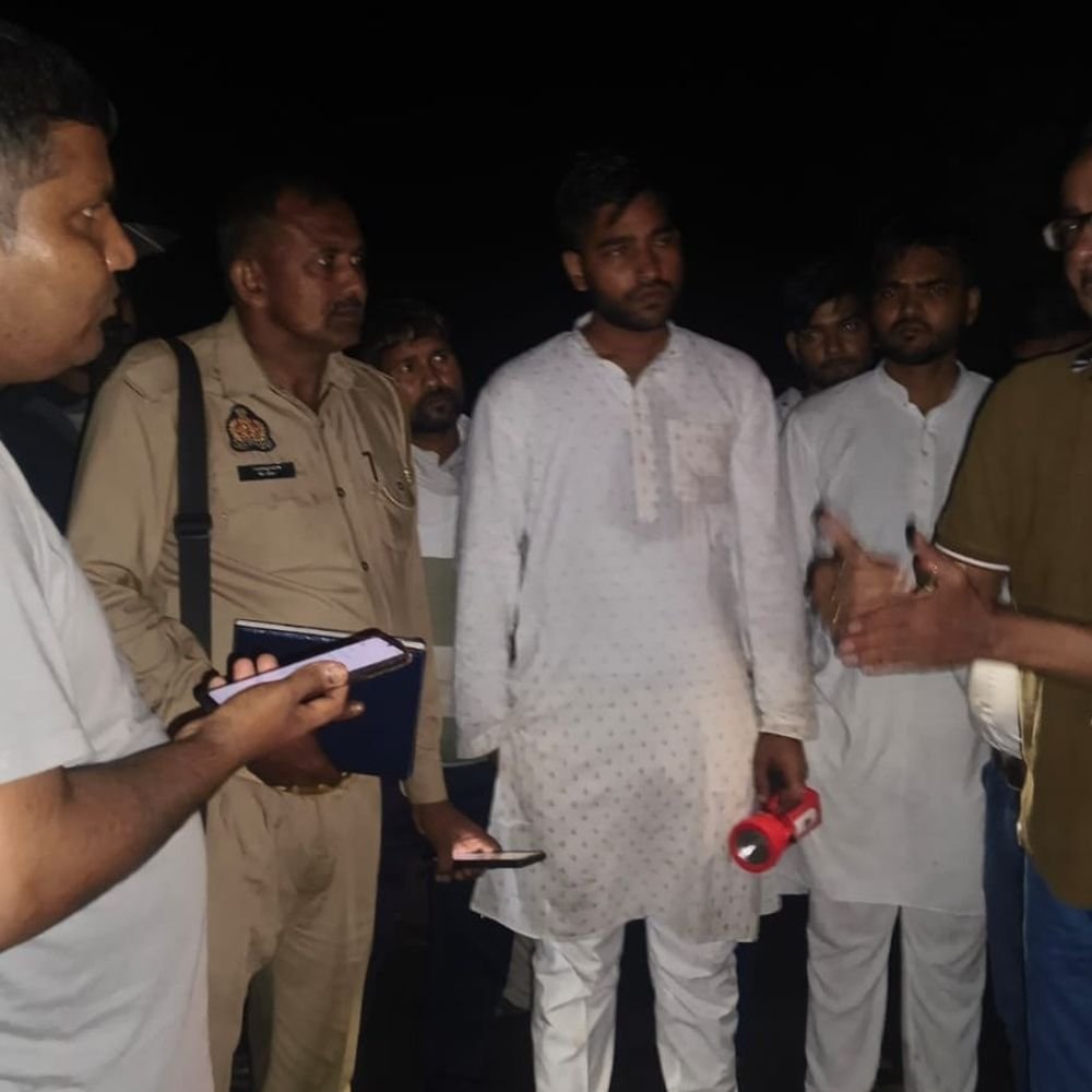बेकाबू कार गंगा में गिरी, युवक लापता:साथी तैरकर बाहर निकला, SDRF तलाश में जुटी
