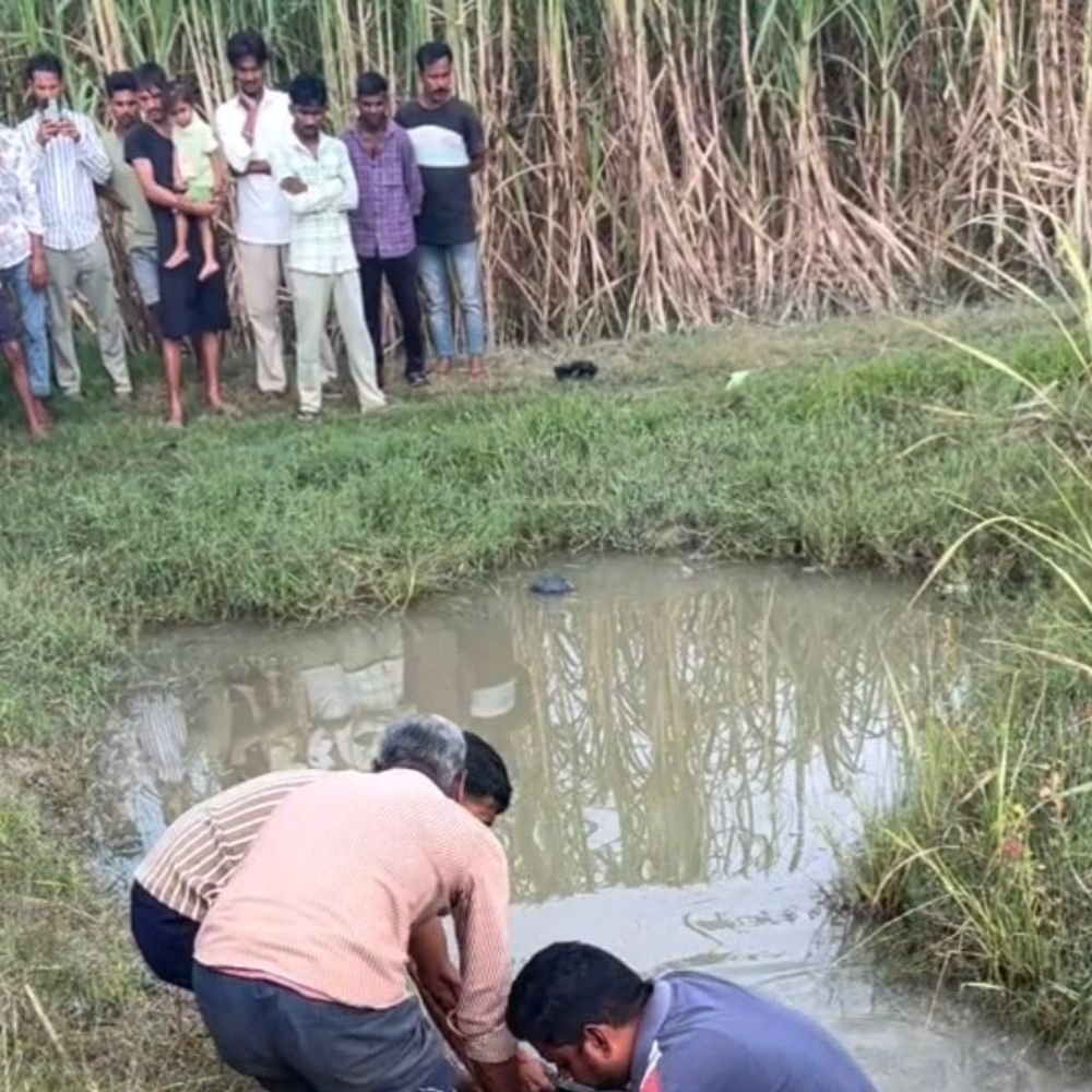 लखीमपुर में बुजुर्ग की पानी में गिरने से मौत:शौच के लिए गए थे, पैर फिसलने से हुआ हादसा; पुलिस ने शव पोस्टमार्टम को भेजा