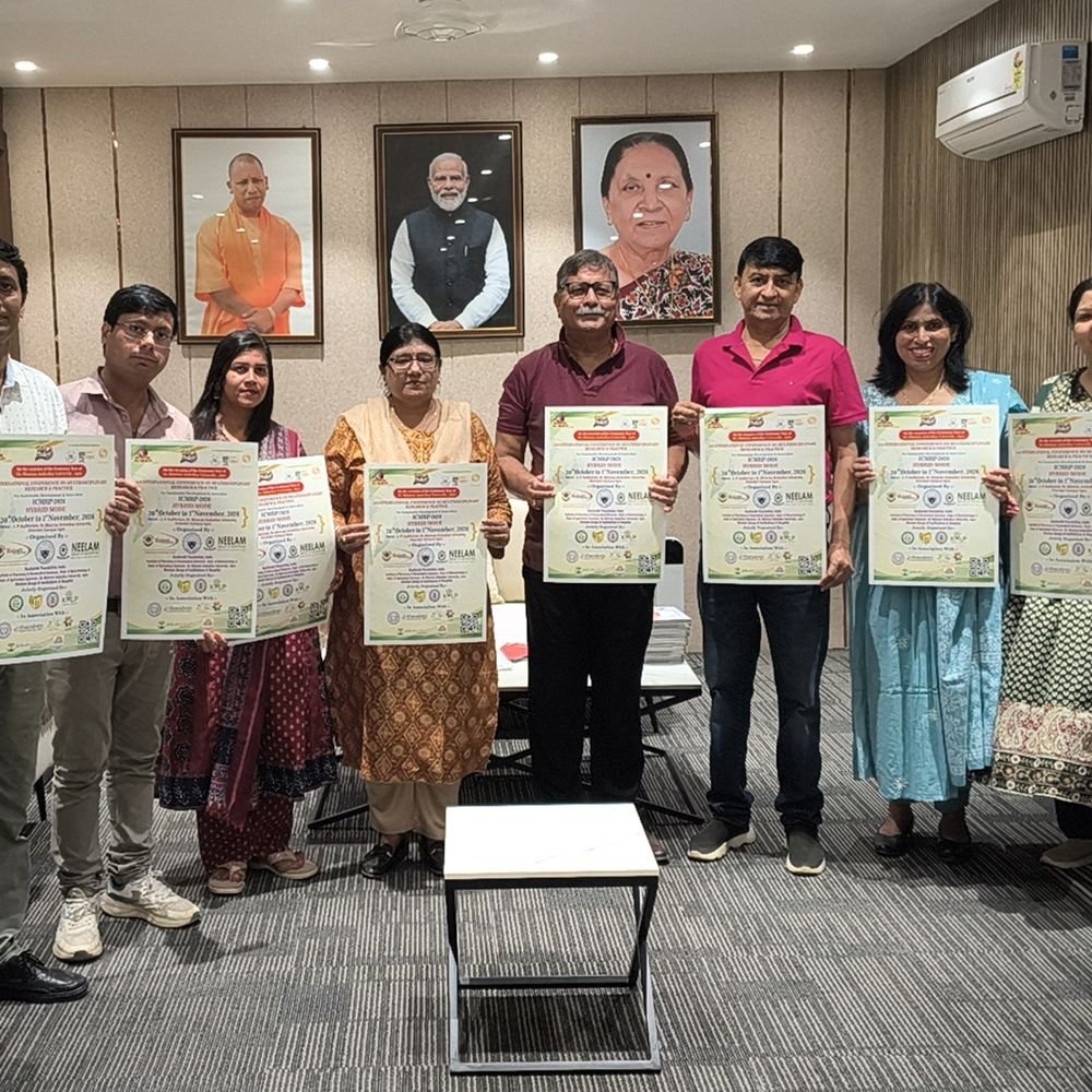 आगरा में 30 अक्टूबर से अंतरराष्ट्रीय सम्मेलन:आंबेडकर विश्वविद्यालय शताब्दी वर्ष अवसर, पोस्टर विमोचन के साथ तैयारियों पर चर्चा