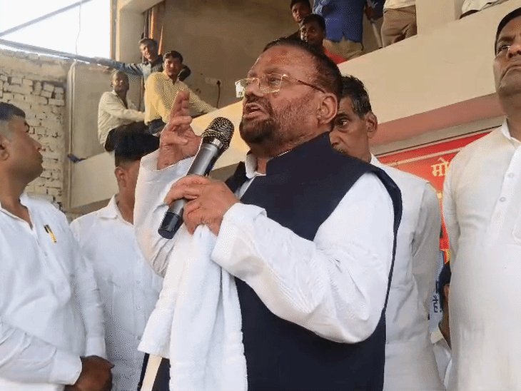 स्वामी प्रसाद बोले- मुख्य चुनाव आयुक्त भाजपा का एजेंट हैं:बिजनौर में कार्यक्रम रद्द होने के बाद भी पहुंचे, बोले- प्रशासन को हाईकोर्ट में तलब करवाएंगे