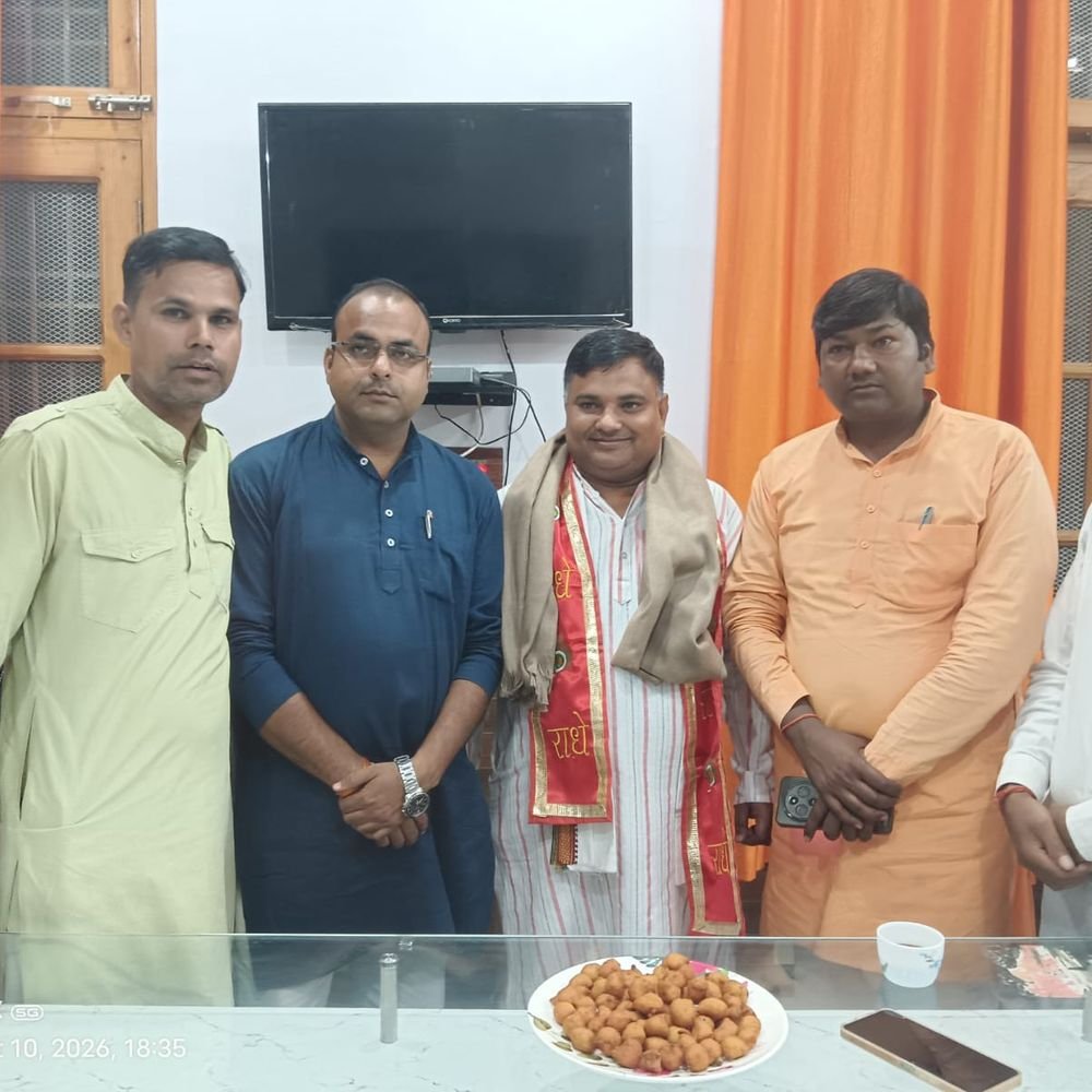 बरेली में भाजपा उपाध्यक्ष का स्वागत:पहली बार नवाबगंज पहुंचे राम नरेश वर्मा, फूल-मालाओं से हुआ अभिनंदन