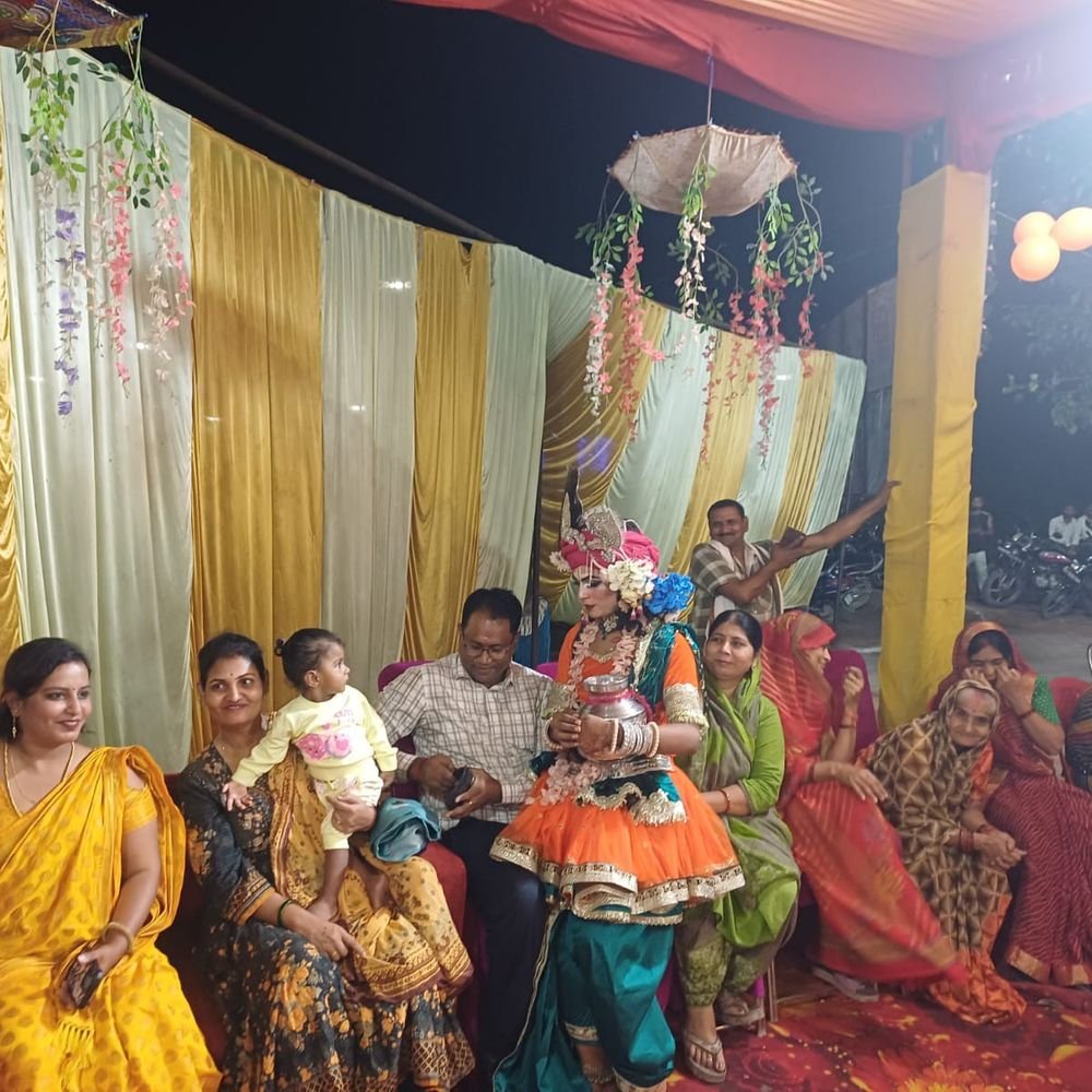 कानपुर के घाटमपुर में नवरात्रि की धूम:सभासद सत्यम चौहान के पंडाल में गूंज रहे मां के जयकारे, आज होगा विशाल भंडारा
