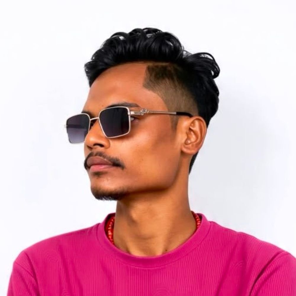 पीलीभीत में बाइक फिसलने से युवक की मौत:हेलमेट नहीं पहने था, सीएचसी से जिला अस्पताल और फिर बरेली किया गया था रेफर