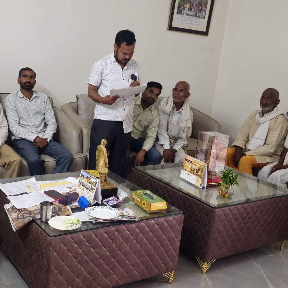 विधायक ने सुनीं जनता की समस्याएं:रसूलाबाद में लोगों ने रखीं अपनी शिकायतें, निस्तारण का मिला आश्वासन