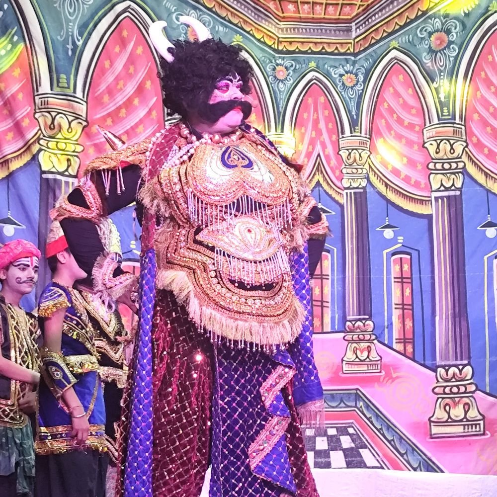 सहारनपुर में रामलीला महोत्सव आयोजित:कुंभकरण मेघनाथ वध का जीवंत मंचन, कलाकारों के अभिनय ने मोहा मन
