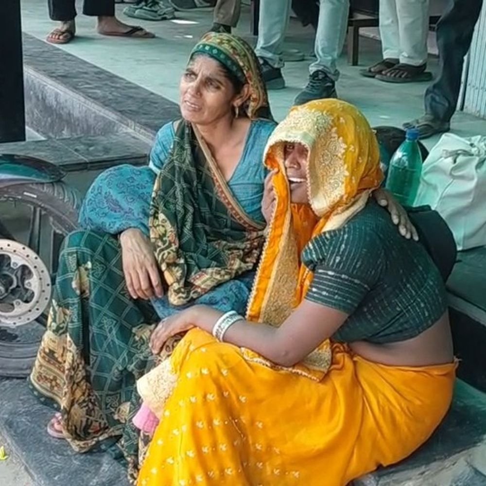नर्सिंग होम में डेढ़ साल के बच्चे की मौत:पिता बोले- हालत गंभीर थी तो रेफर करते, मौत के बाद बाहर ले जाने को कहा