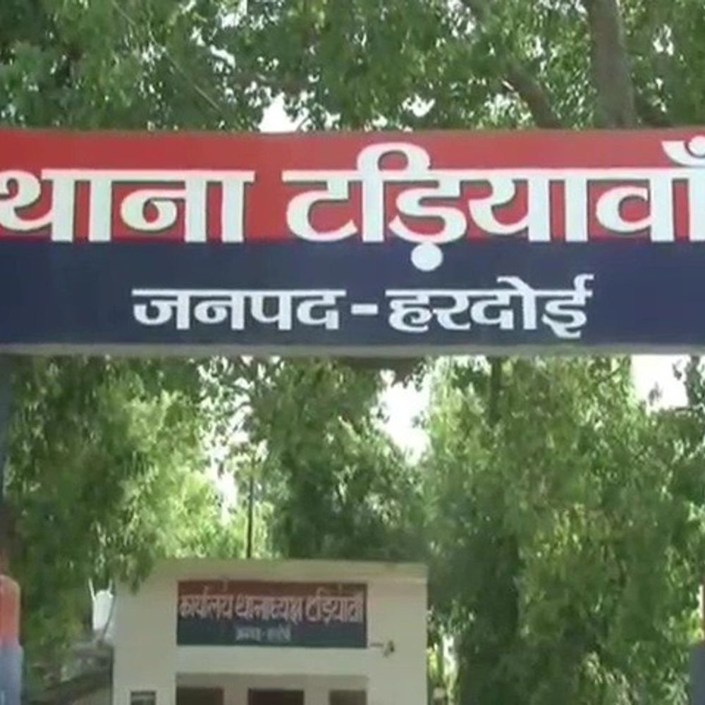 तेज रफ्तार वाहन की टक्कर से मासूम की मौत:हरदोई में अंतिम संस्कार के बाद थाने पहुंचा पिता,चालक पर लापरवाही से वाहन चलाने का मुकदमा दर्ज