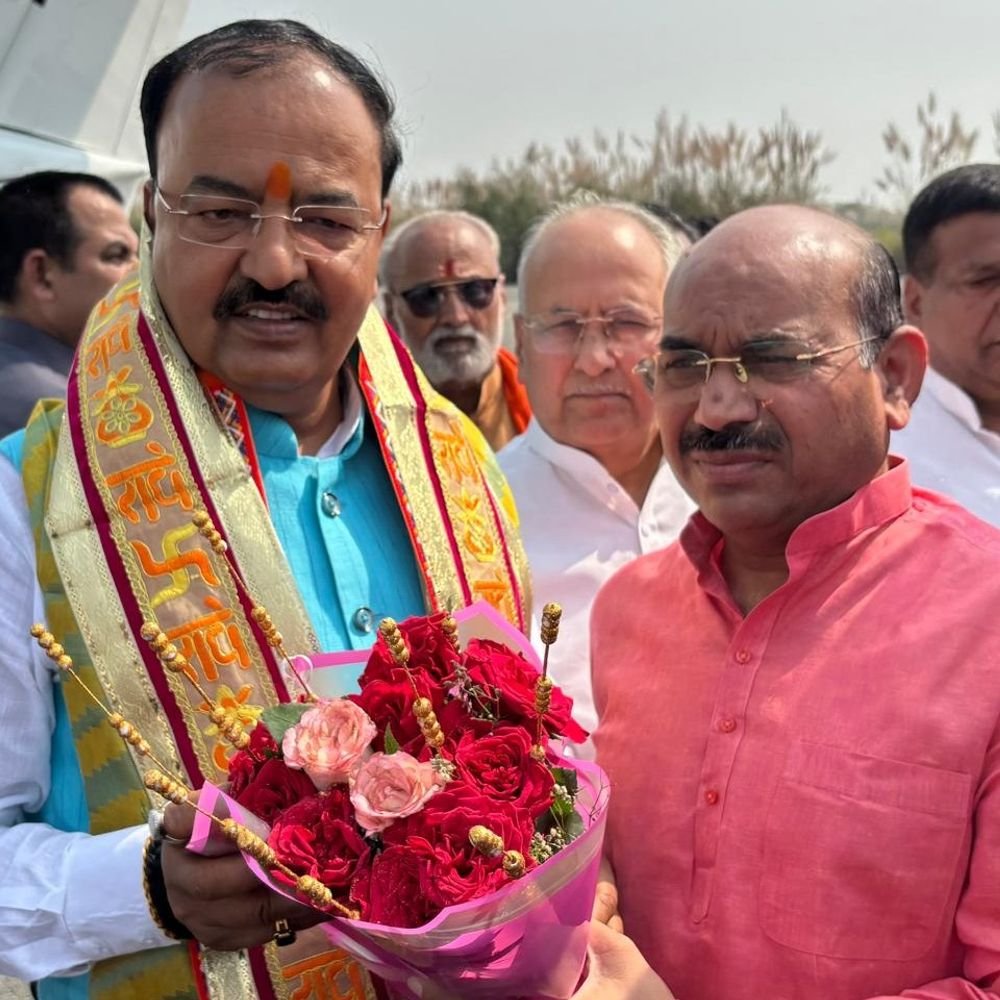इटावा पहुंचे केशव प्रसाद मौर्य:बोले- जनता भाजपा को जिताकर इसका जवाब देगी, मैनपुरी रवाना होने से पहले साधा निशाना