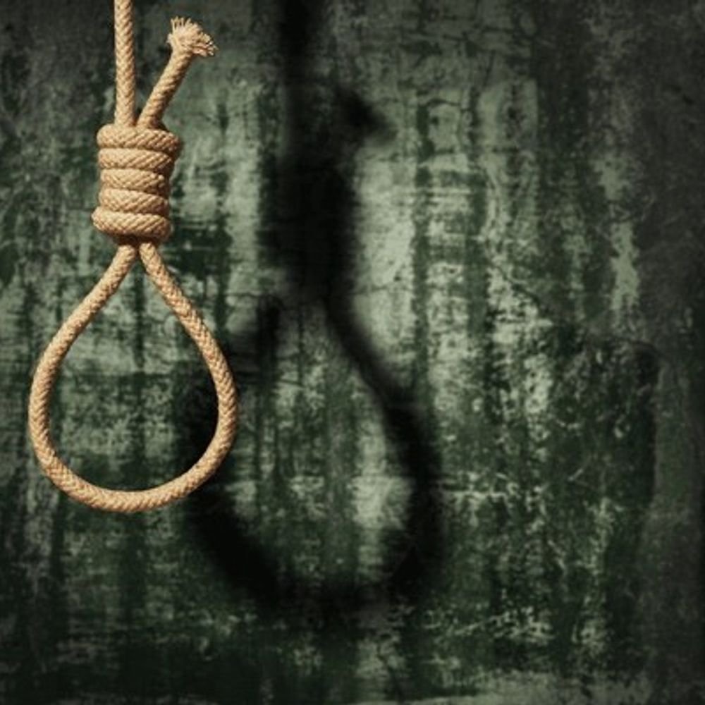 लखनऊ में युवक ने फांसी लगाकर जान दी:बंद कमरे में फंदे पर लटका मिला शव, पुलिस ने पोस्टमार्टम के लिए भेजा