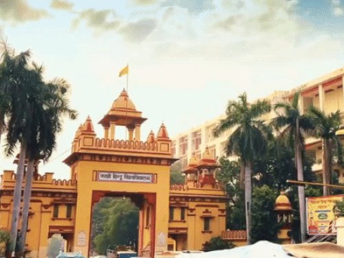 BHU की दो महिला प्रोफेसर के साथ धोखाधड़ी:ठगो ने फ्लैट दिलाने के नाम पर 30 लाख लिया,दबाव बनाने पर दिया चेक,2 बार हुआ बाउंस