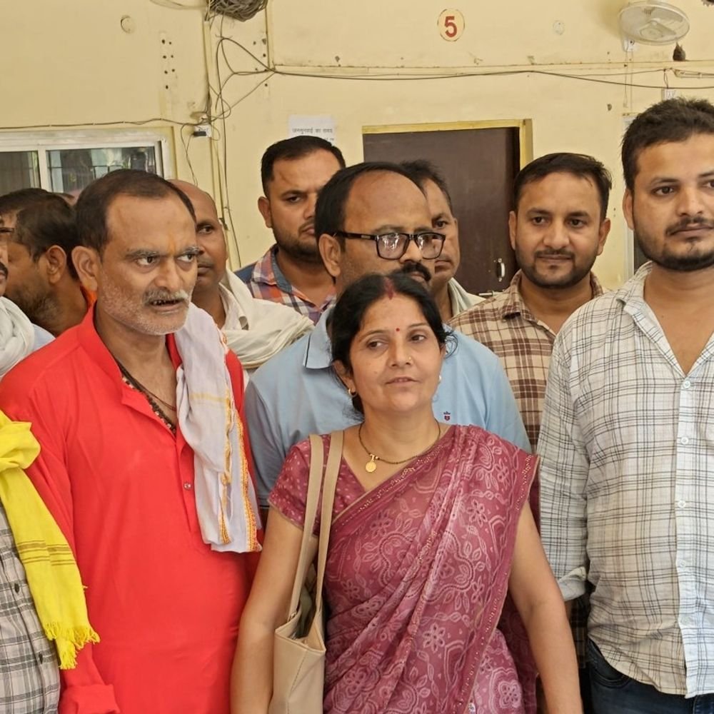 सहकारी समिति कर्मचारी 22 अक्टूबर से लखनऊ में धरना देंगे:वेतन समस्याओं और लंबित भुगतान को लेकर प्रदर्शन करेंगे