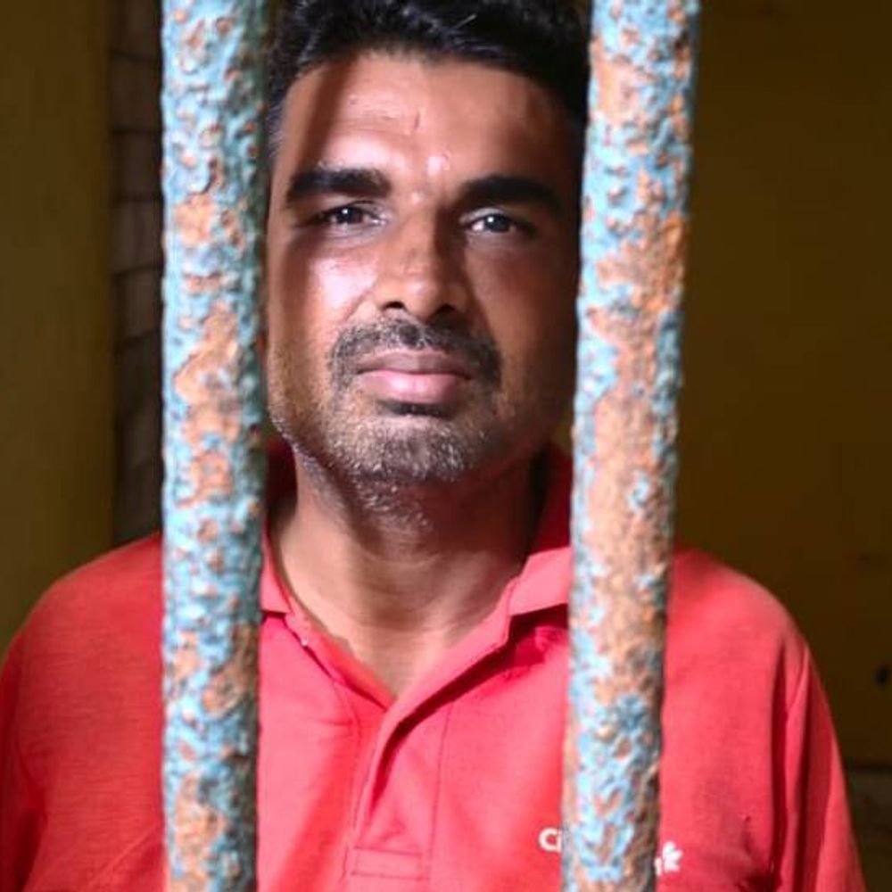 गोरखपुर RTO ऑफिस पर दलाली करते पकड़ा गया संदिग्ध:FIR दर्ज कर पुलिस ने जेल भेजा, ADM सिटी और SP सिटी ने मारा छापा