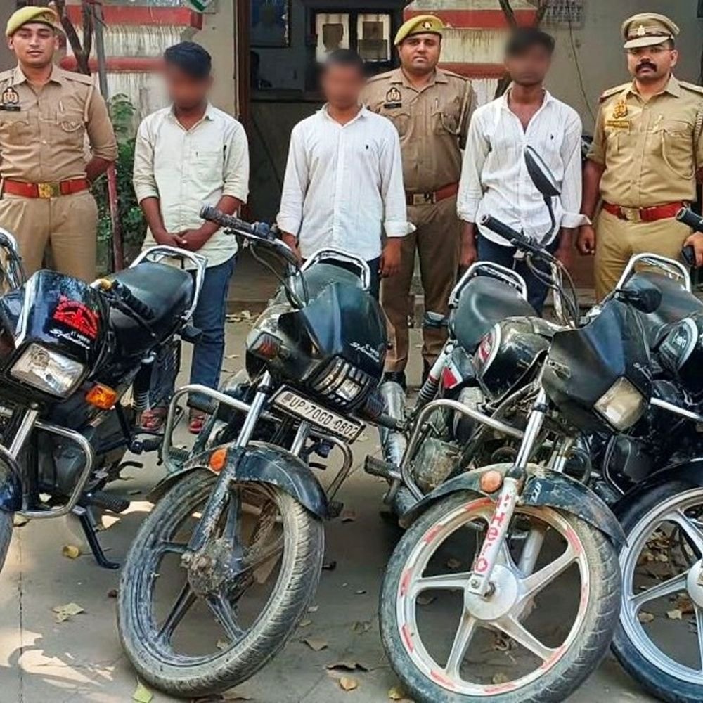 प्रयागराज की सिविल लाइंस पुलिस ने 3 बाइक चोर पकड़े:चोरी की 3 मोटरसाइकिल बरामद, 2 आरोपियों पर पहले भी केस दर्ज