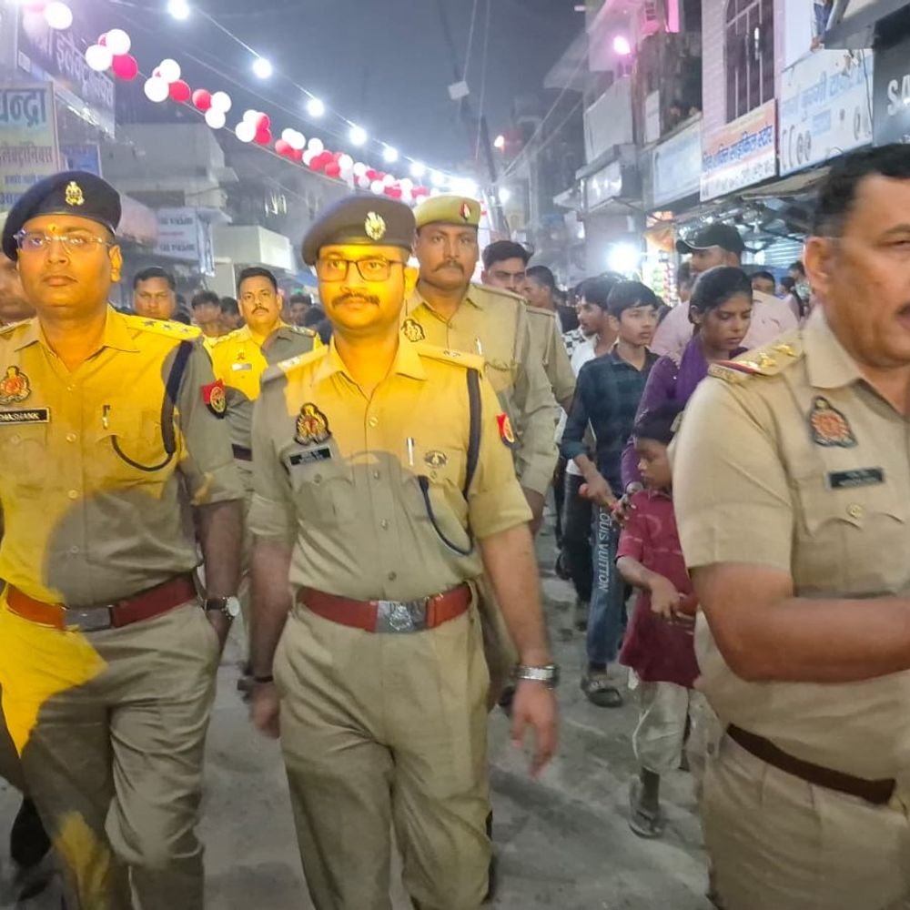 बुलंदशहर में युवती-महिला बाउंसर्स में मारपीट:रामलीला मैदान में चल रहा था जलपरी शो, बाल खींचकर मारे थप्पड़