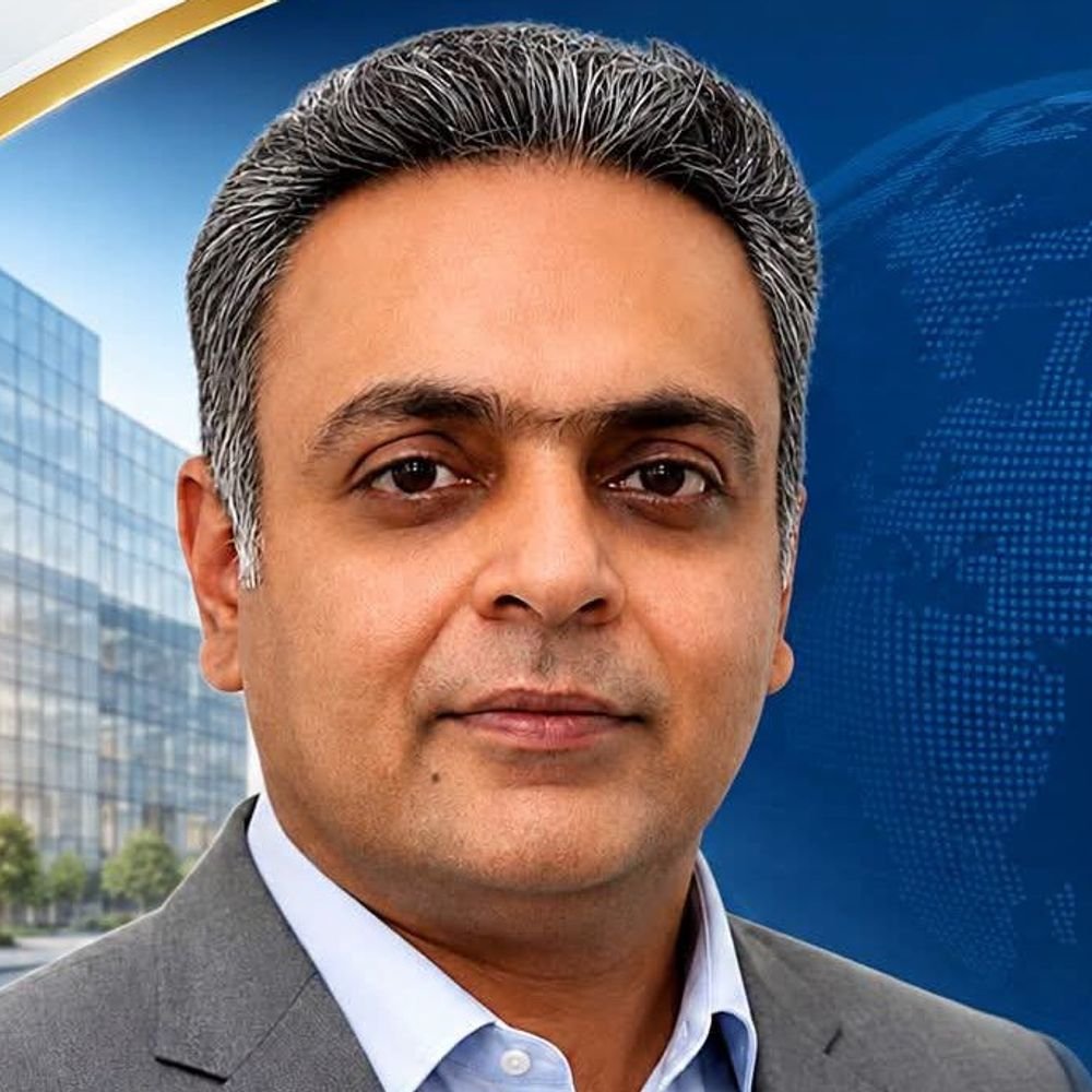 हरदोई के समदर्शी विक्रम सिंह बने IBISA इंडिया के CEO:जलवायु बीमा कारोबार का संभालेंगे जिम्मा, शुभचिंतकों ने दी बधाई