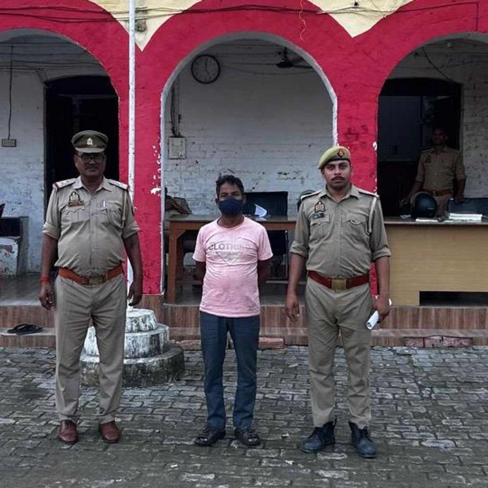 मलेशिया में नौकरी का झांसा देकर 3.20 लाख की ठगी:गलत वीजा थमाकर दो युवकों को विदेश भेजा, एयरपोर्ट से लौटे; आरोपी गिरफ्तार
