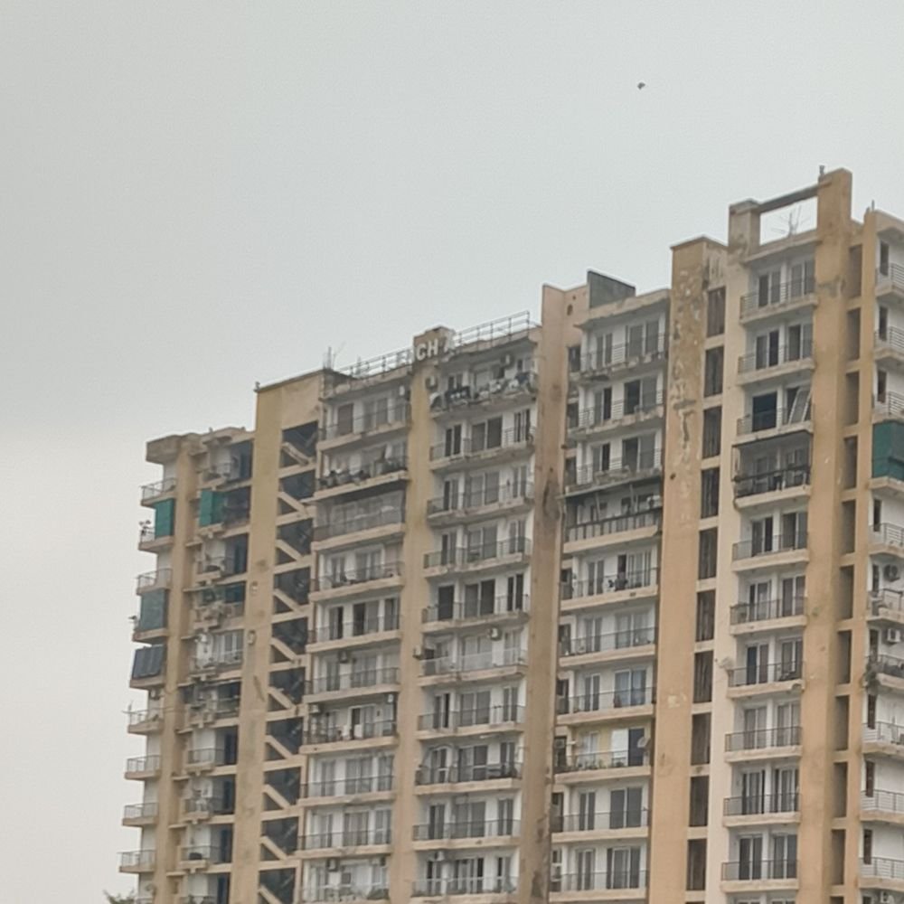 गाजियाबाद में टेम्प्रेचर 30°C:रुक-रुक हवा बह रही, आसमान में बादल, बारिश का अलर्ट