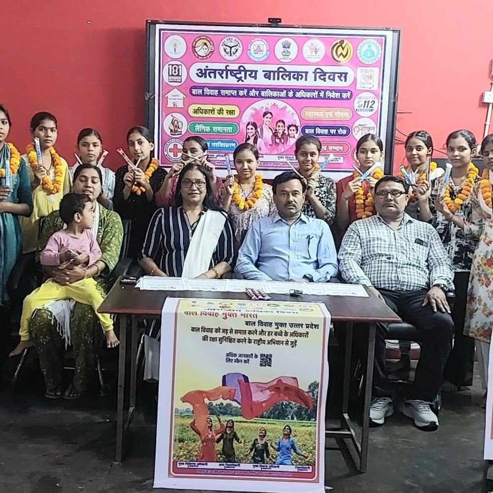 शाहपुर में बालिका दिवस पर जागरूकता कार्यक्रम:अंतरराष्ट्रीय बालिका दिवस पर 11 मेधावी छात्राएं सम्मानित
